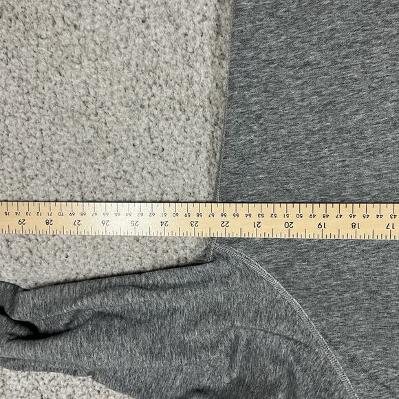 Barstool Sports Hoodie Mens M Gray Sweatshirt Pullover Chicago Embroidered Logo - Picture 11 of 11